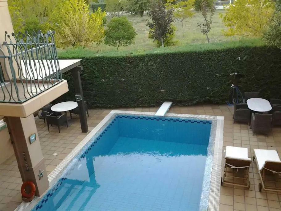 4-Seasons Pool Villa Near Meteora 트리칼라 외부 사진