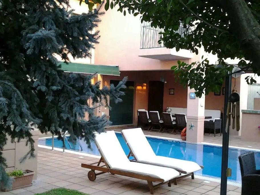 4-Seasons Pool Villa Near Meteora 트리칼라 외부 사진